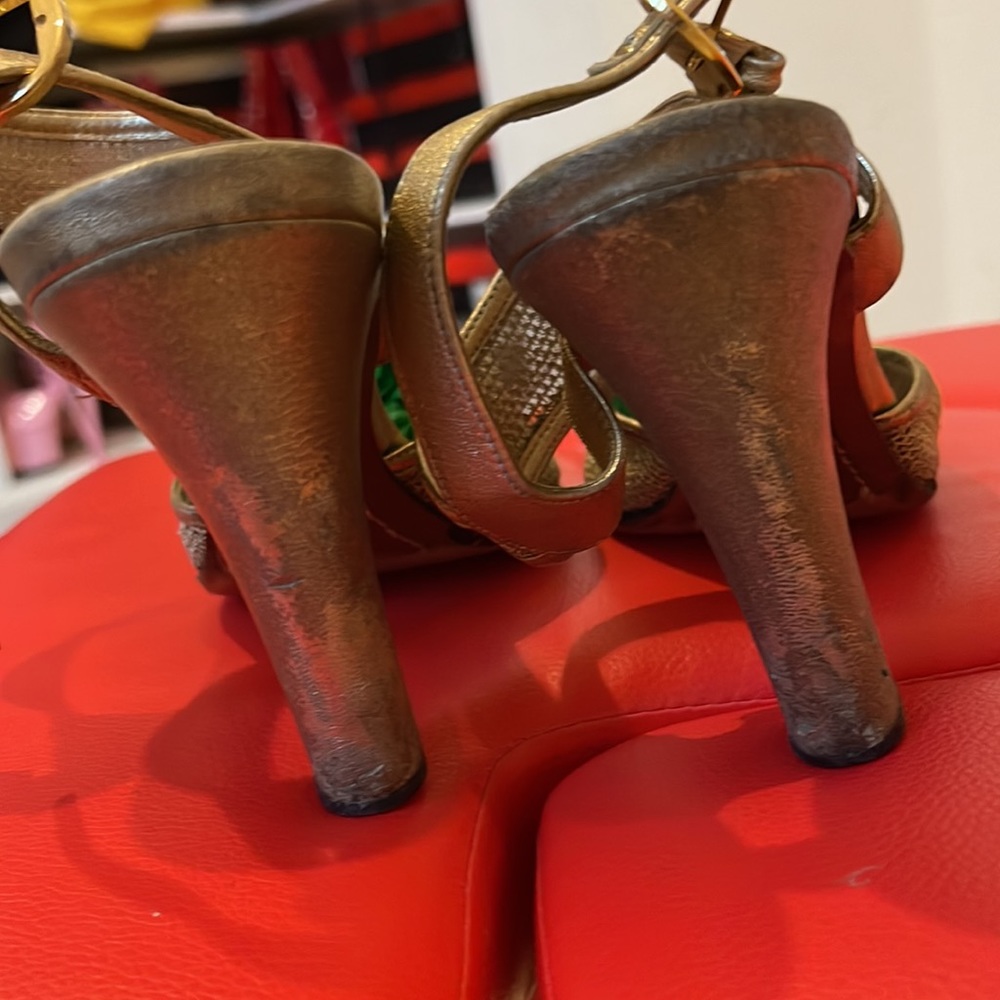 louis Vuitton heels - Picture 4 of 7